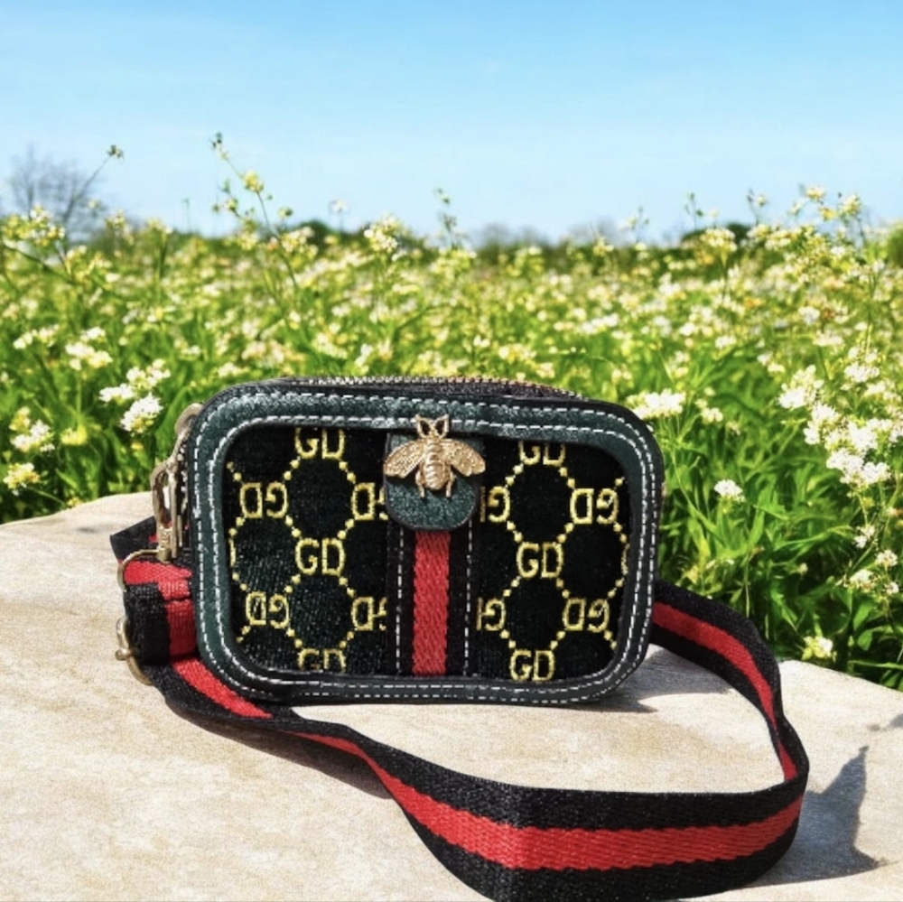 Junoir's Chic Mini Purse Green  and Red Mini Bag with Gold Bee Accent